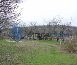 продам участок в чистеньком