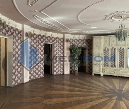 Дом 1238 м² (18 сот.)