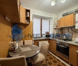 продам 3-х комнатную квартиру в Гвардейском