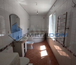 продам дом в укромном 123,3м